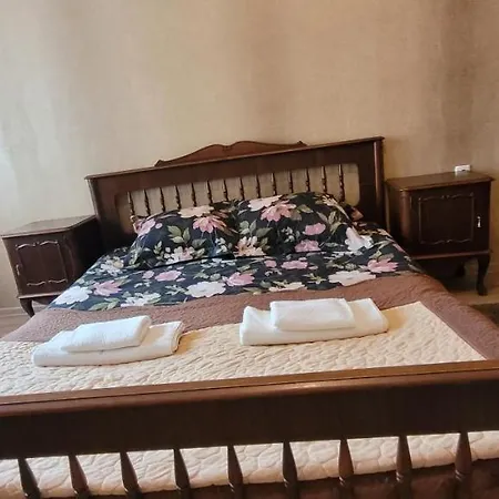 Number 4 - Apartment In Old Tbilisi Exterior photo
